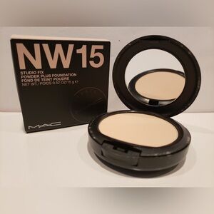 MAC Cosmetics Studio Fix Powder Plus Foundation NW15